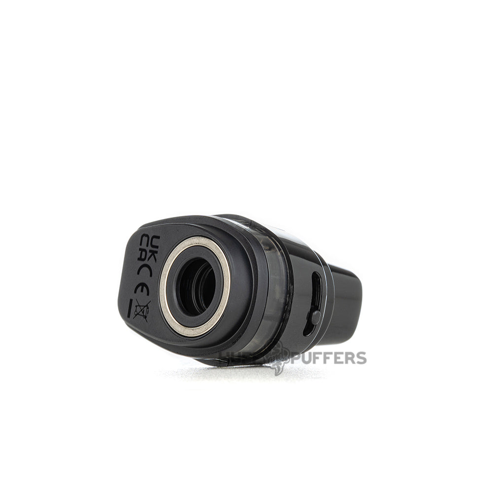 geekvape b60 pod bottom view of coil port