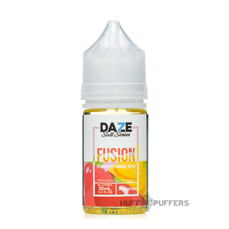 daze fusion salt series strawberry banana apple 30ml e-juice bottle